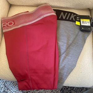 Bundle 2 pairs 1 brand New with tags  Nike Tight fit leggings